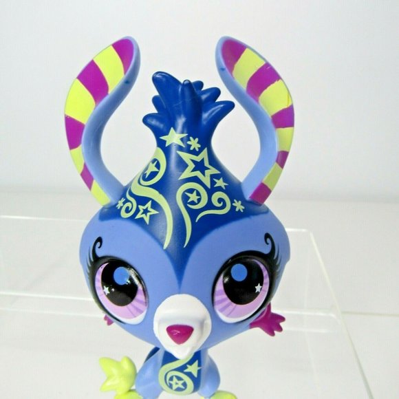 Littlest Pet Shop Bunny Action Figure Blue Wings 5 Inches - Picture 2 of 9